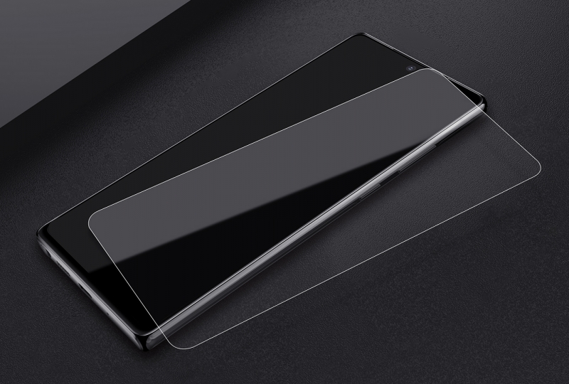 Miếng Kính Cường Lực Samsung Galaxy Note 20 Hiệu Nillkin 9H+ Pro được phủ một lớp chống chói vẫn cho ta hình ảnh với độ nét cao so với hình ảnh hiển thị gốc, có khả năng chống trầy chống va đập tốt.
